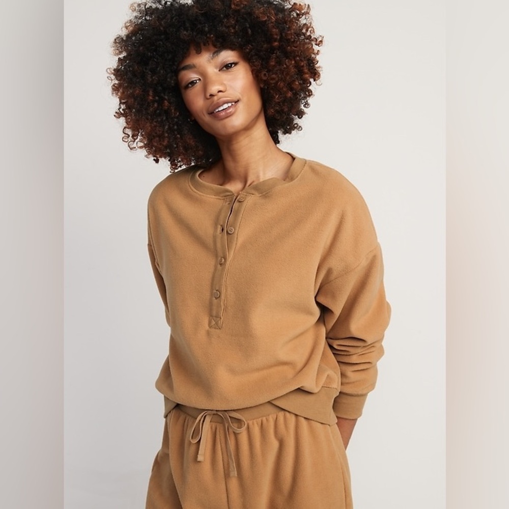 NWT Old Navy Microfleece sweater